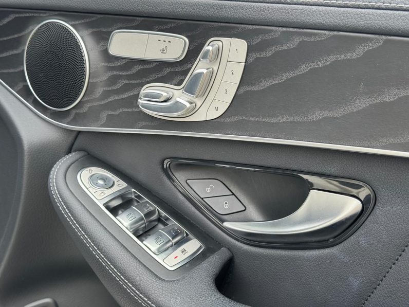 
								Mercedes Benz GLC 300 full									