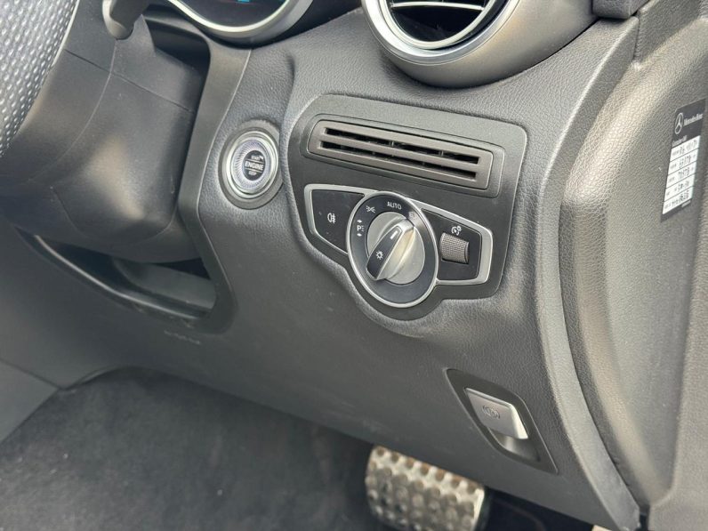 
								Mercedes Benz GLC 300 full									