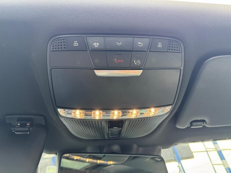 
								Mercedes Benz GLC 300 full									