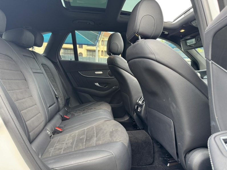 
								Mercedes Benz GLC 300 full									