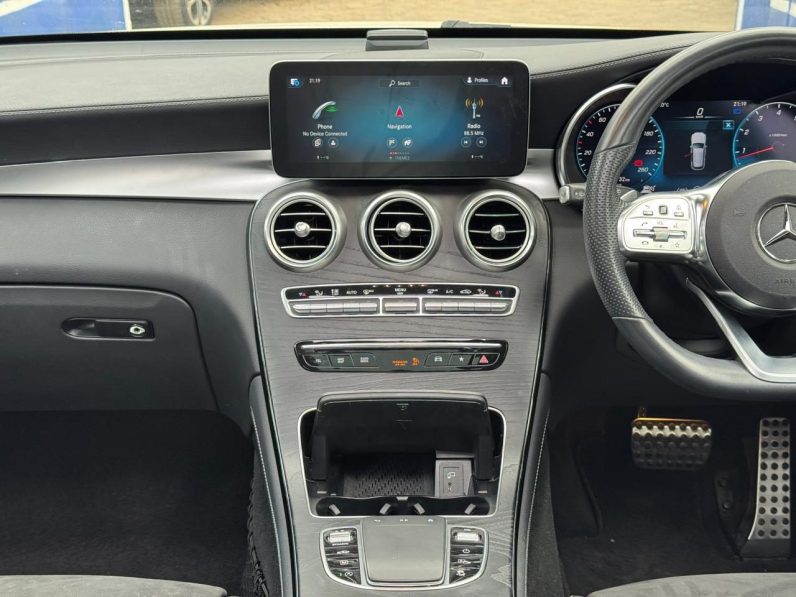 
								Mercedes Benz GLC 300 full									