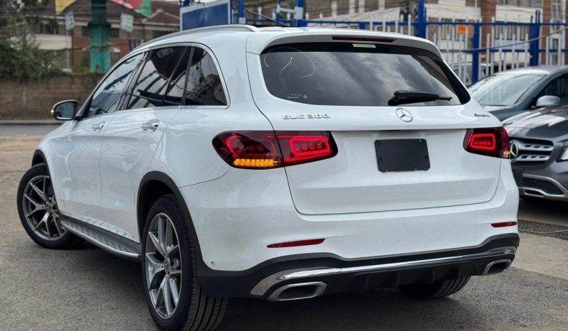 
								Mercedes Benz GLC 300 full									