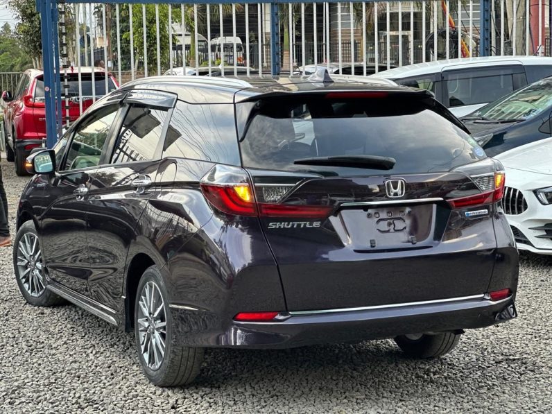 
								Honda Fit Shuttle full									