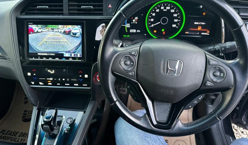 
								Honda Fit Shuttle full									