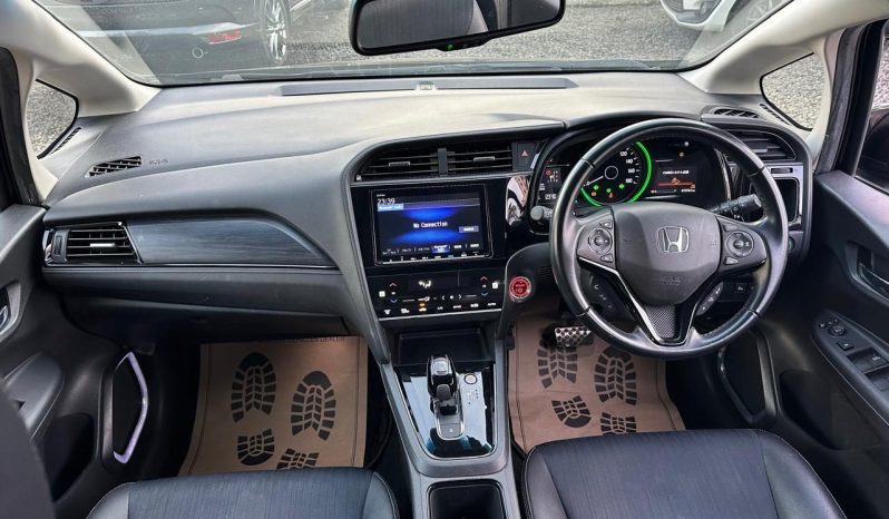 
								Honda Fit Shuttle full									