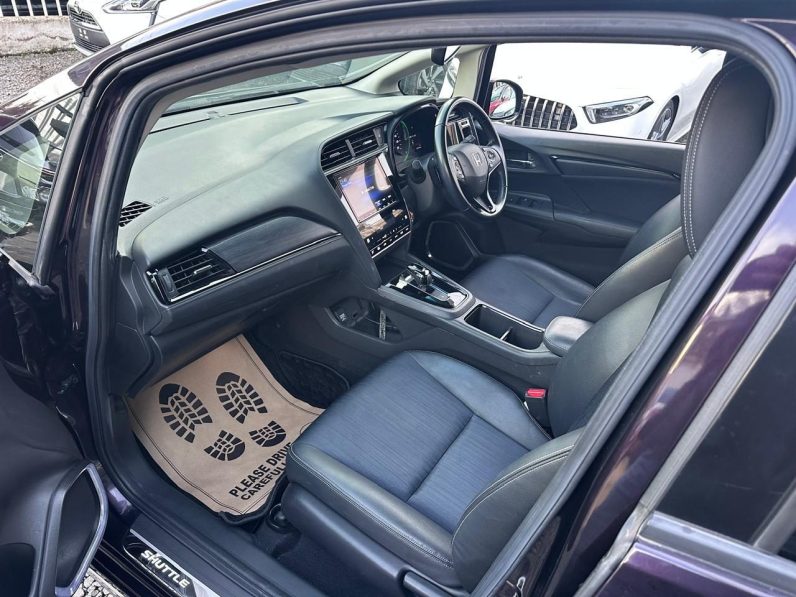 
								Honda Fit Shuttle full									