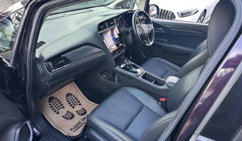 
								Honda Fit Shuttle full									