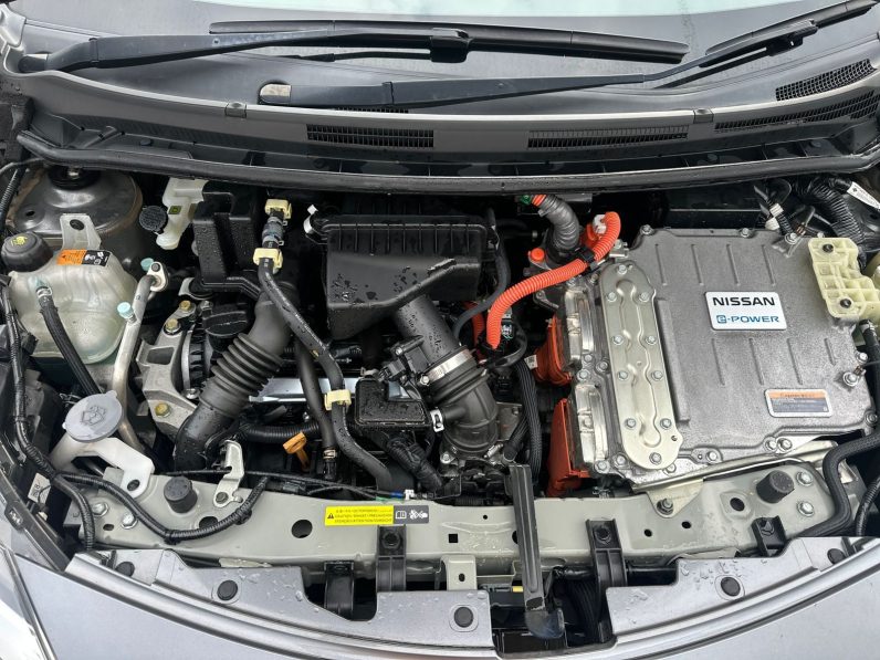 
								Nissan Note E-power full									