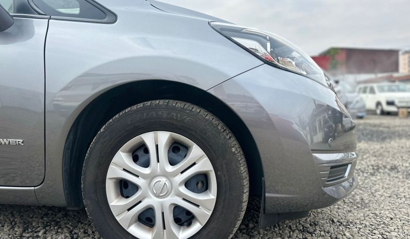 
								Nissan Note E-power full									