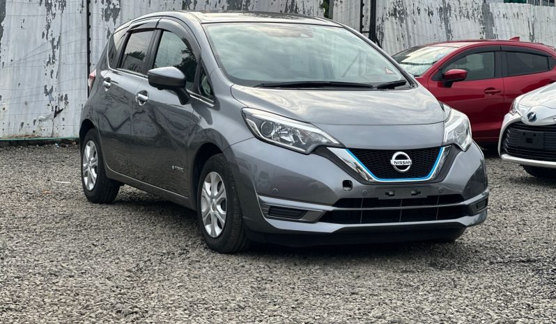 
								Nissan Note E-power full									