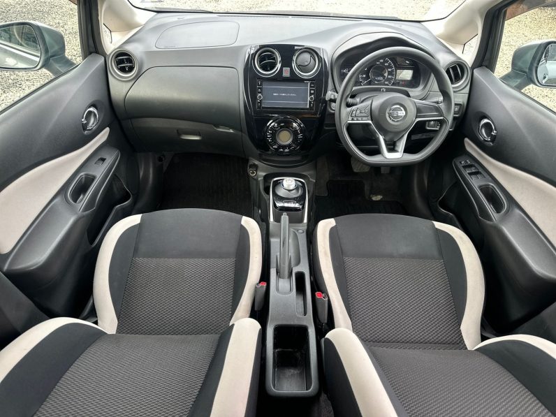 
								Nissan Note E-power full									