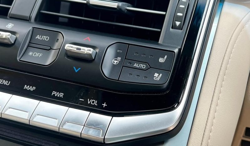 
								Toyota LandCruiser Prado 300Series (ZX) full									