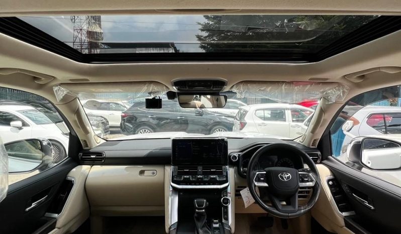 
								Toyota LandCruiser Prado 300Series (ZX) full									