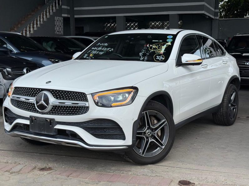 
								Mercedes Benz GLC 220D Coupe full									