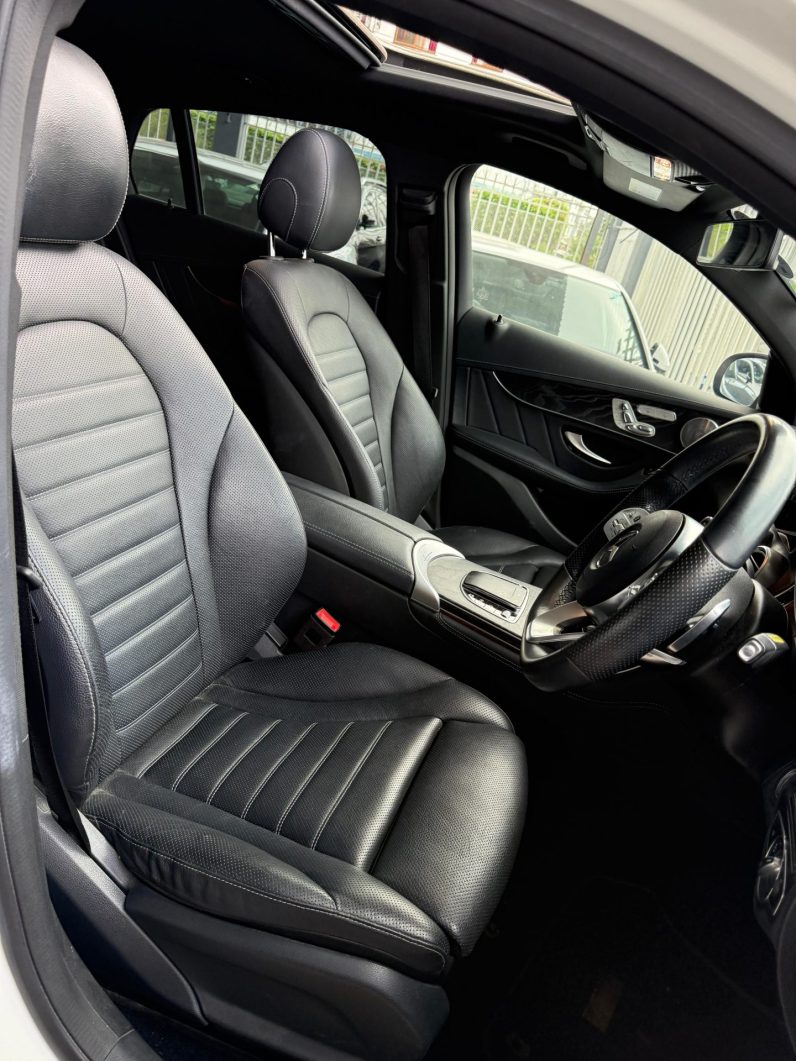 
								Mercedes Benz GLC 220D Coupe full									