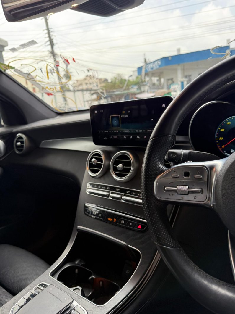 
								Mercedes Benz GLC 220D Coupe full									