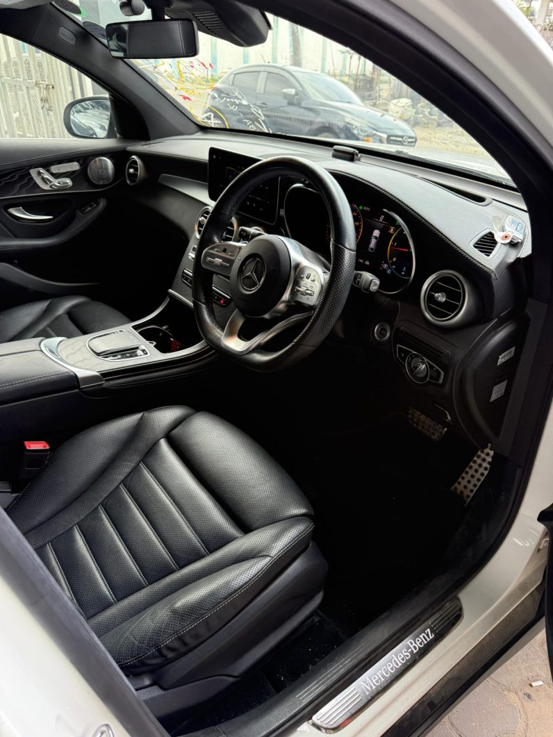 
								Mercedes Benz GLC 220D Coupe full									