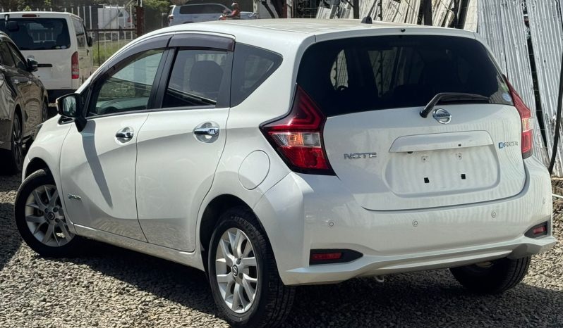 
								Nissan Note E-Power full									