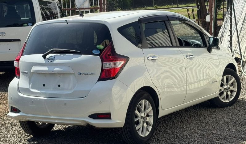 
								Nissan Note E-Power full									