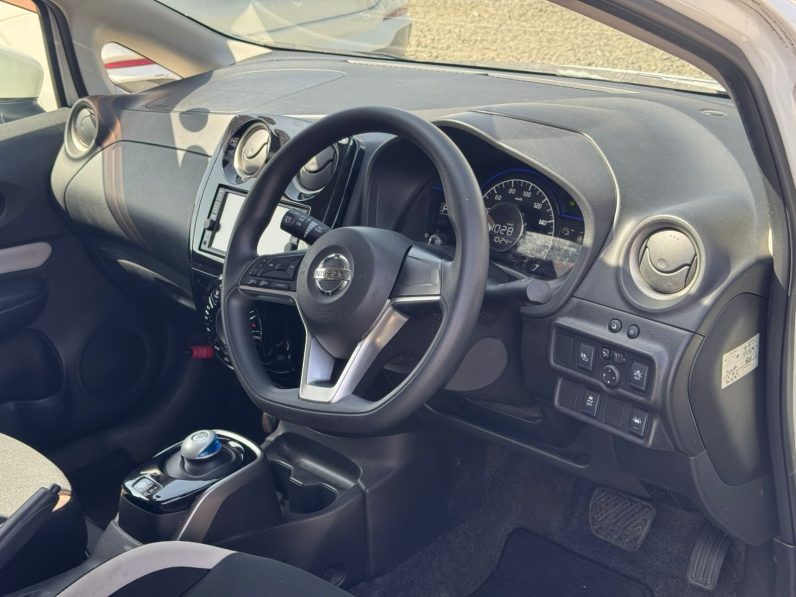 
								Nissan Note E-Power full									