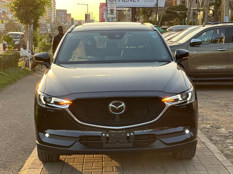 
								Mazda CX-5 full									