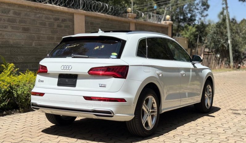 
								Audi Q5 full									