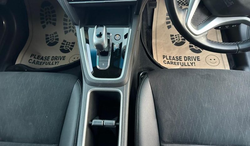 
								Honda Fit Shuttle full									