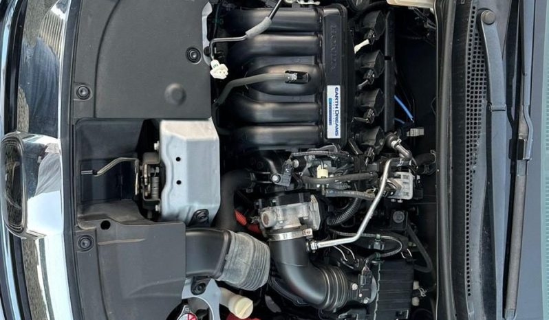 
								Honda Fit Shuttle full									