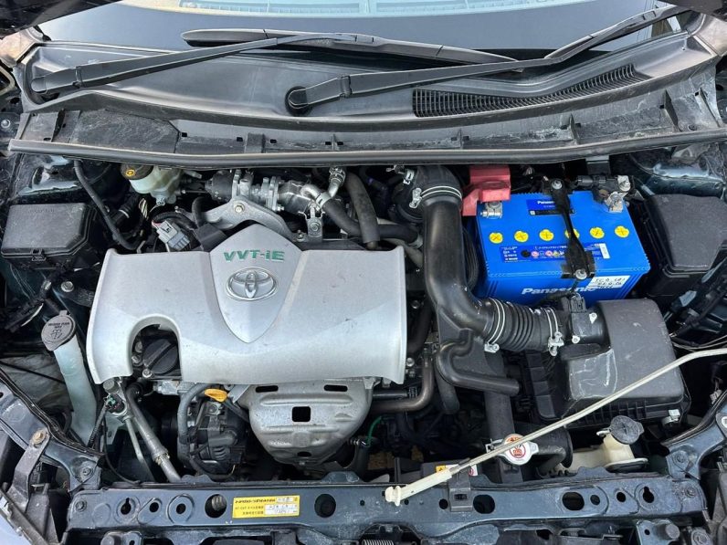 
								Toyota Fielder WXB full									