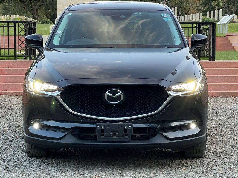 
								Mazda CX-5 full									