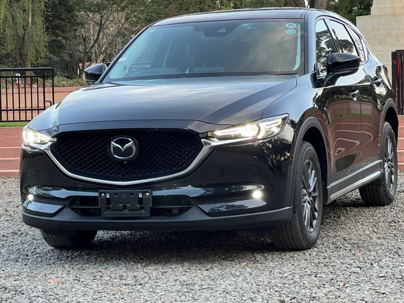 
								Mazda CX-5 full									
