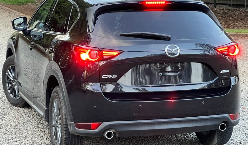 
								Mazda CX-5 full									