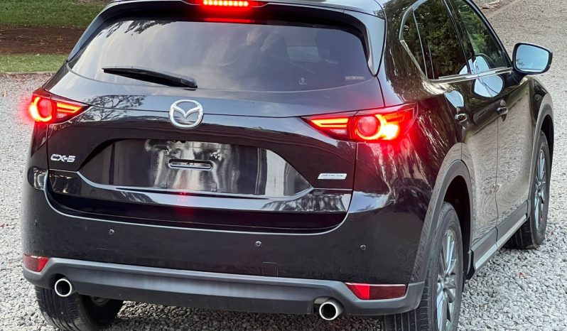 
								Mazda CX-5 full									