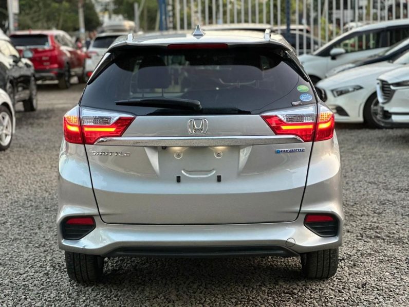 
								Honda Fit Shuttle full									