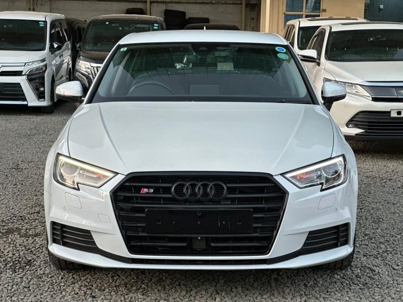 
								Audi A3 S-line full									