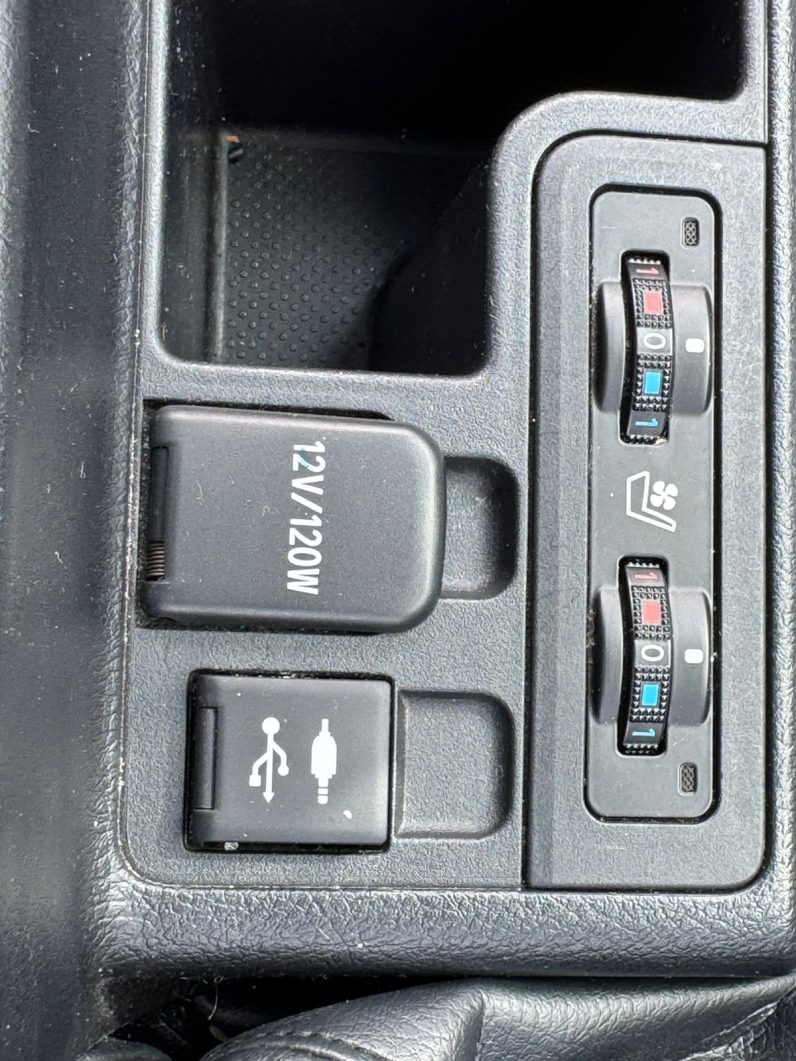 
								Toyota Prado TX full									