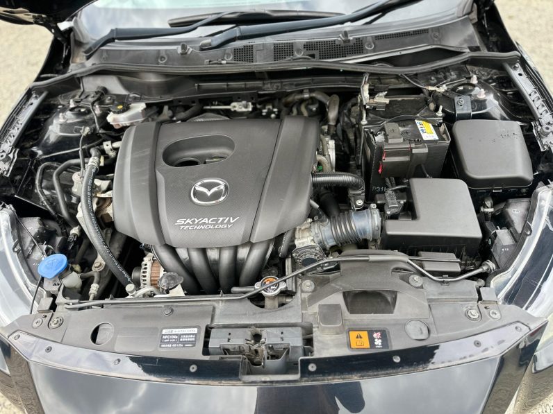 
								Mazda Demio full									