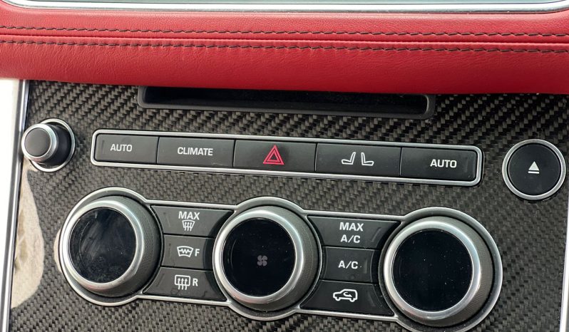 
								Range Rover SVR full									