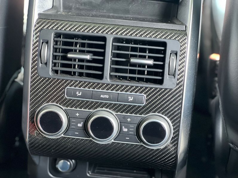 
								Range Rover SVR full									