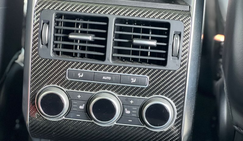 
								Range Rover SVR full									