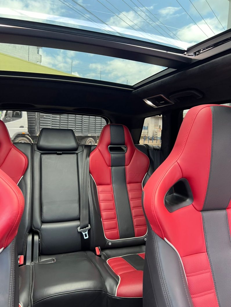 
								Range Rover SVR full									