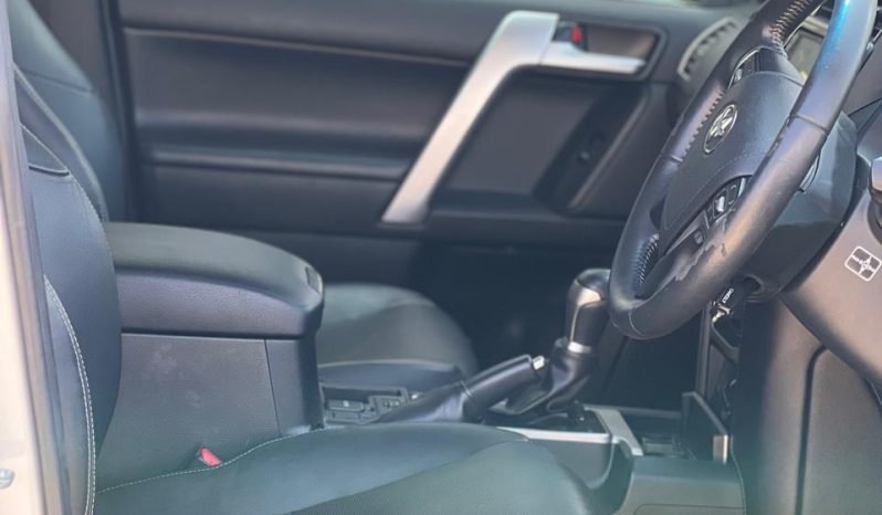 
								Toyota Landcruiser Prado TX full									