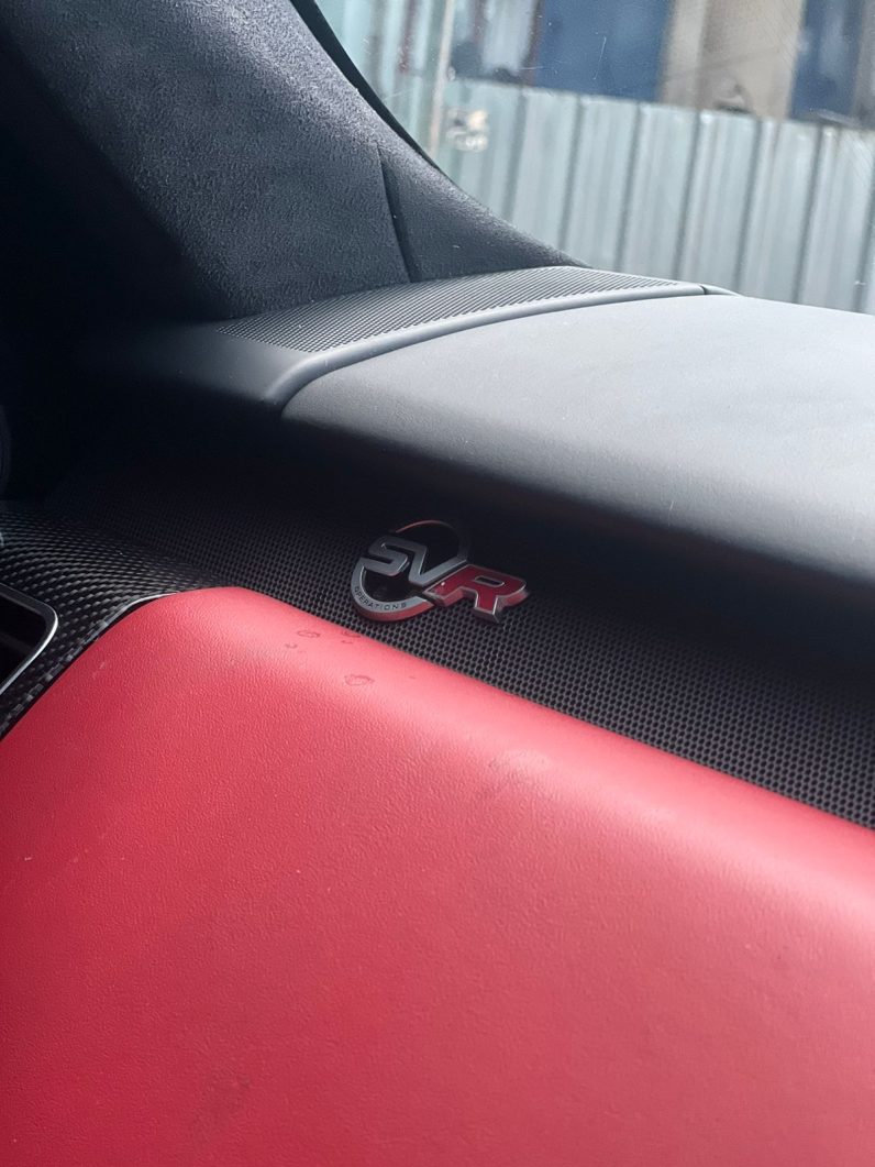 
								Range Rover SVR full									