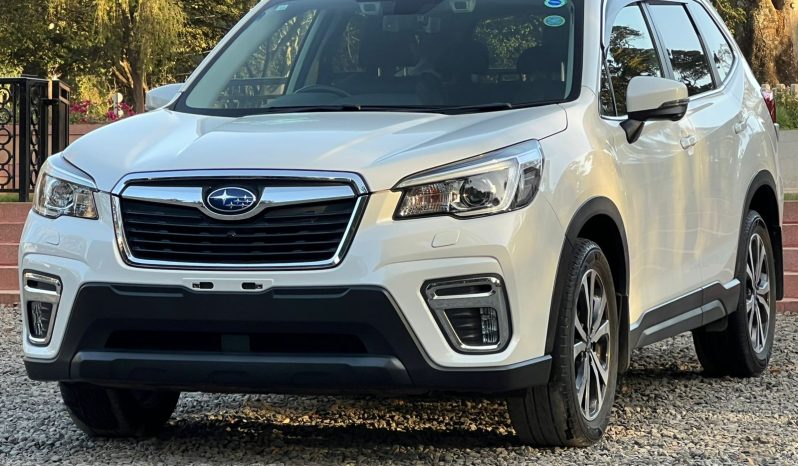 
								Subaru Forester full									