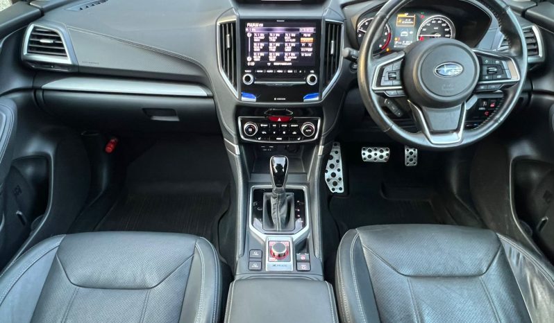 
								Subaru Forester full									