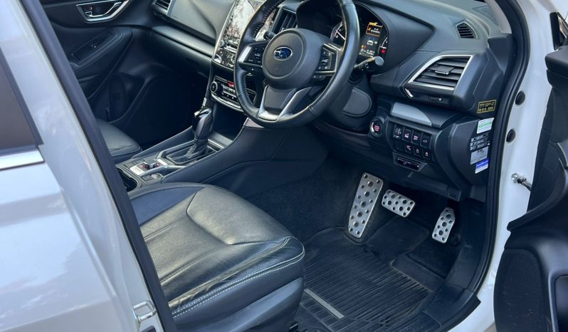 
								Subaru Forester full									