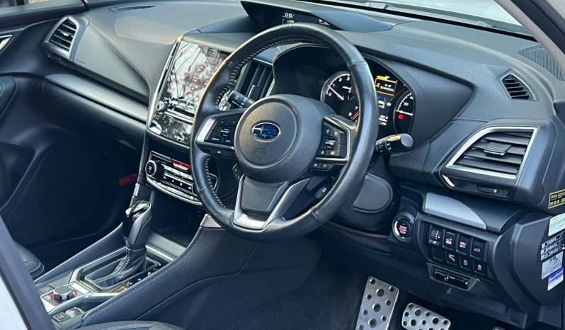 
								Subaru Forester full									