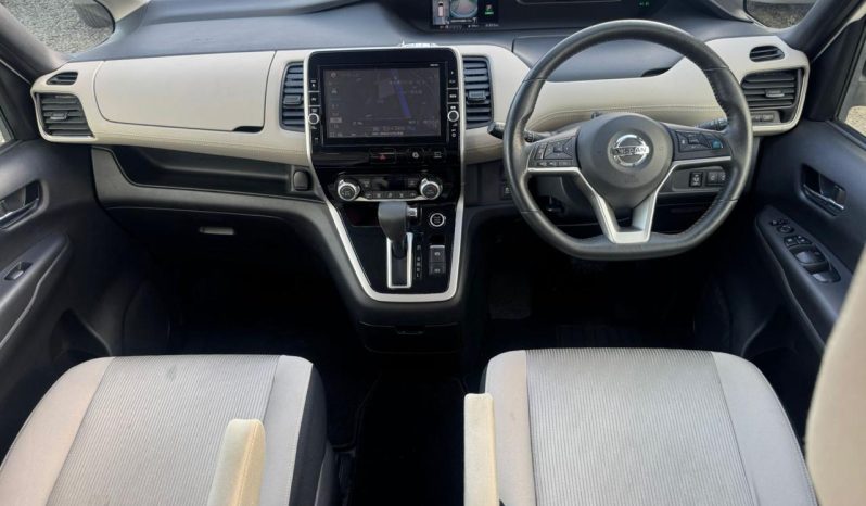 
								Nissan  Serena Highway Star full									