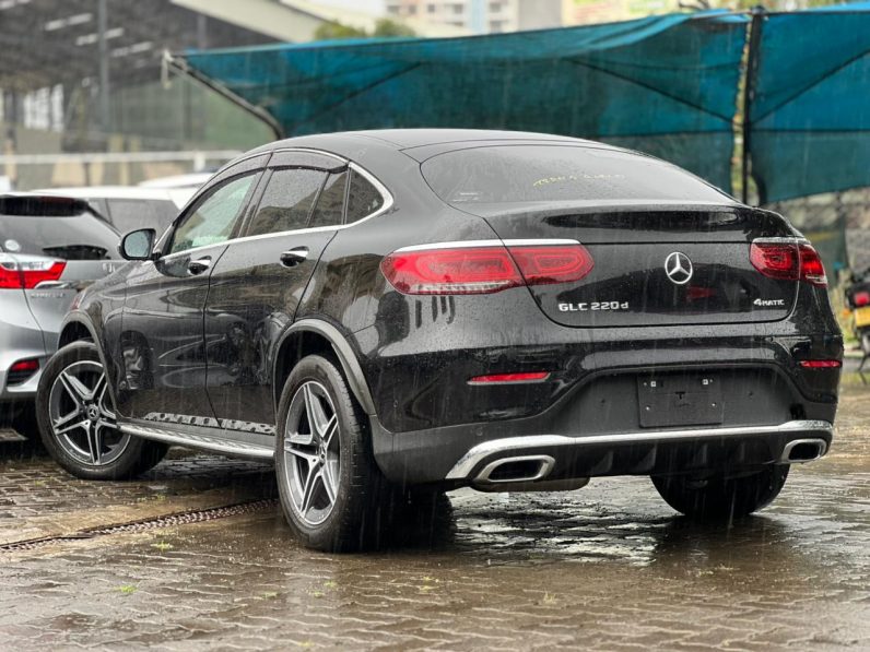 
								Mercedes Benz GLC220d full									