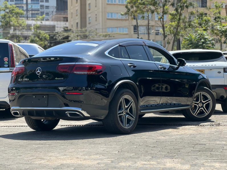 
								Mercedes Benz GLC220d full									